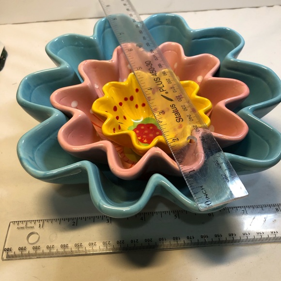 Unique Colourful Floral Serving Bowl 3 Bowls 8” to 4” - Picture 3 of 13